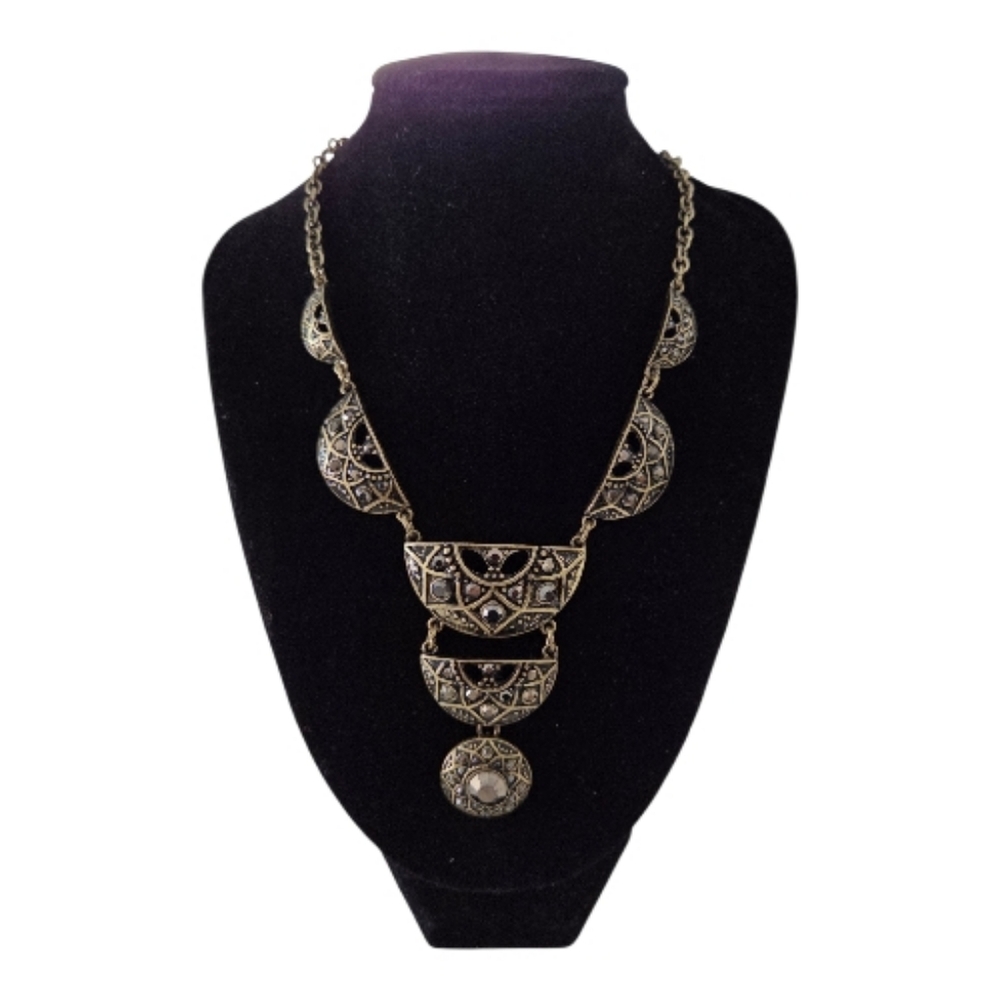 Signed GV9 Boho Gold Tone Necklace From Avon